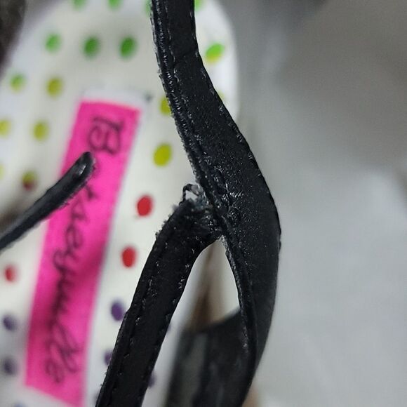 🖤 Betseyville by Betsey johnson strappy white and black heels - Picture 16 of 16